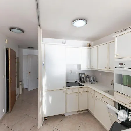 Appartement T2 Face Plage Avec Garage Aux Sables-D'Olonne - Fr-1-197-213 Les Sables-d'Olonne Exterior photo
